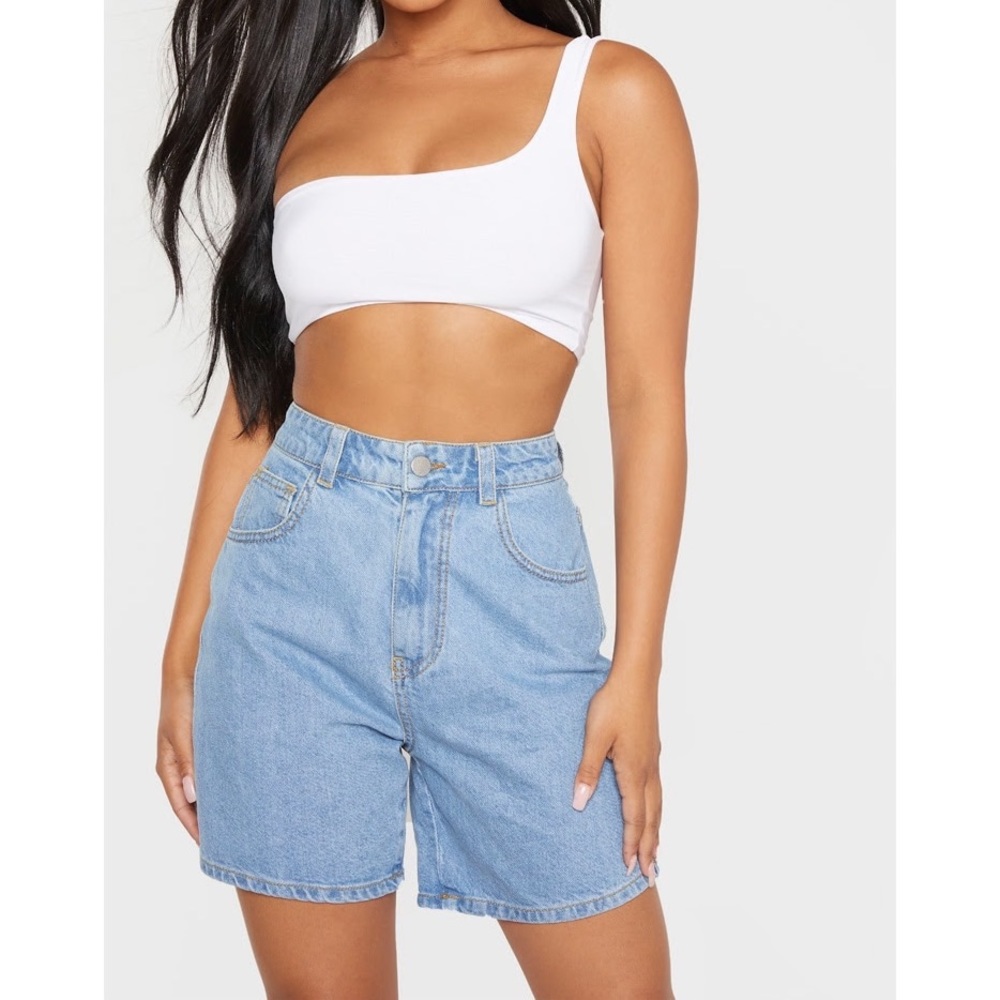 Petite Light Wash Mom Denim Shorts